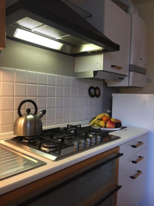 Quiet And Cozy Home With Wi-Fi Casa Prearino เวอนาซซา ภายนอก รูปภาพ